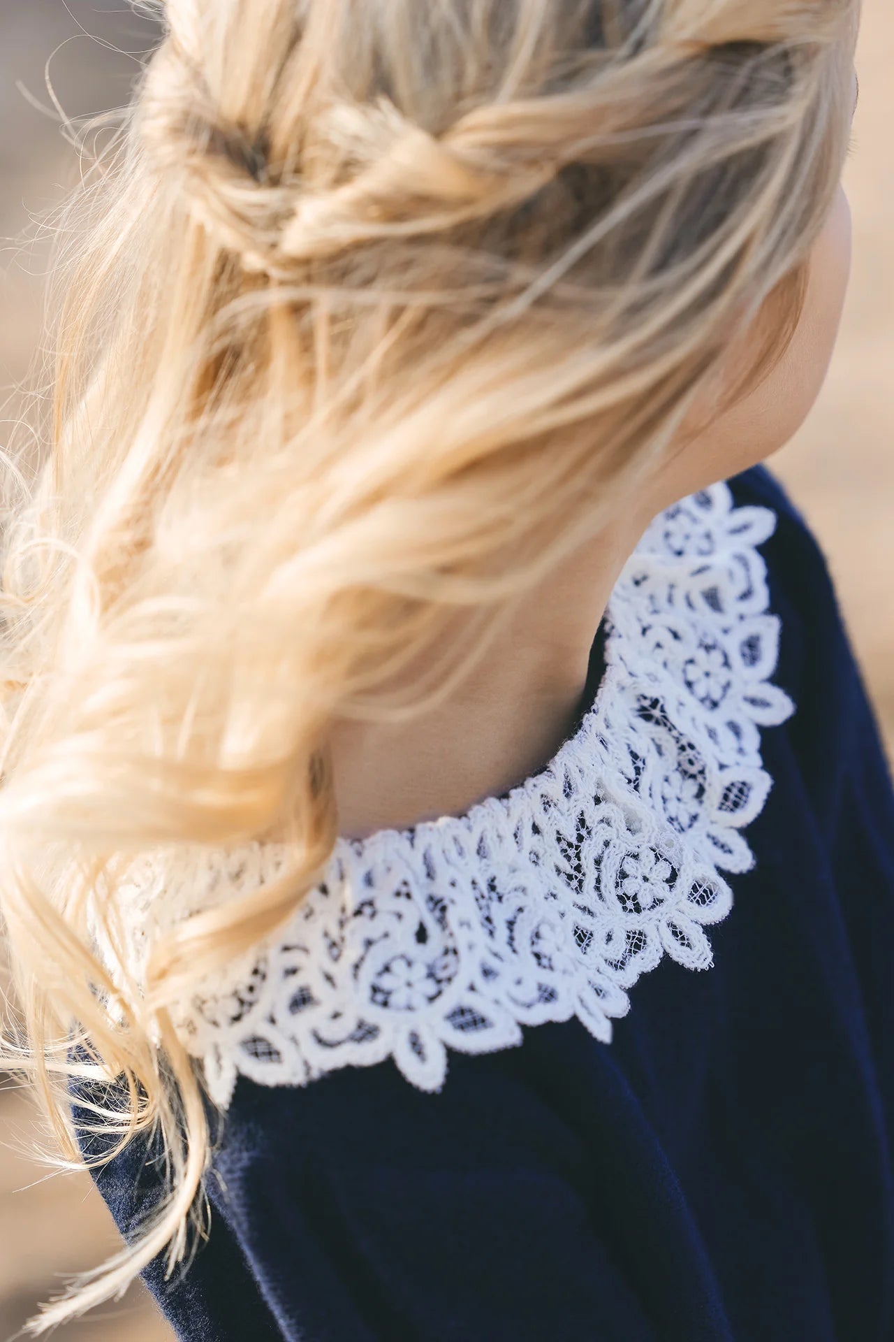 SWEATER Navy Ruffled collar